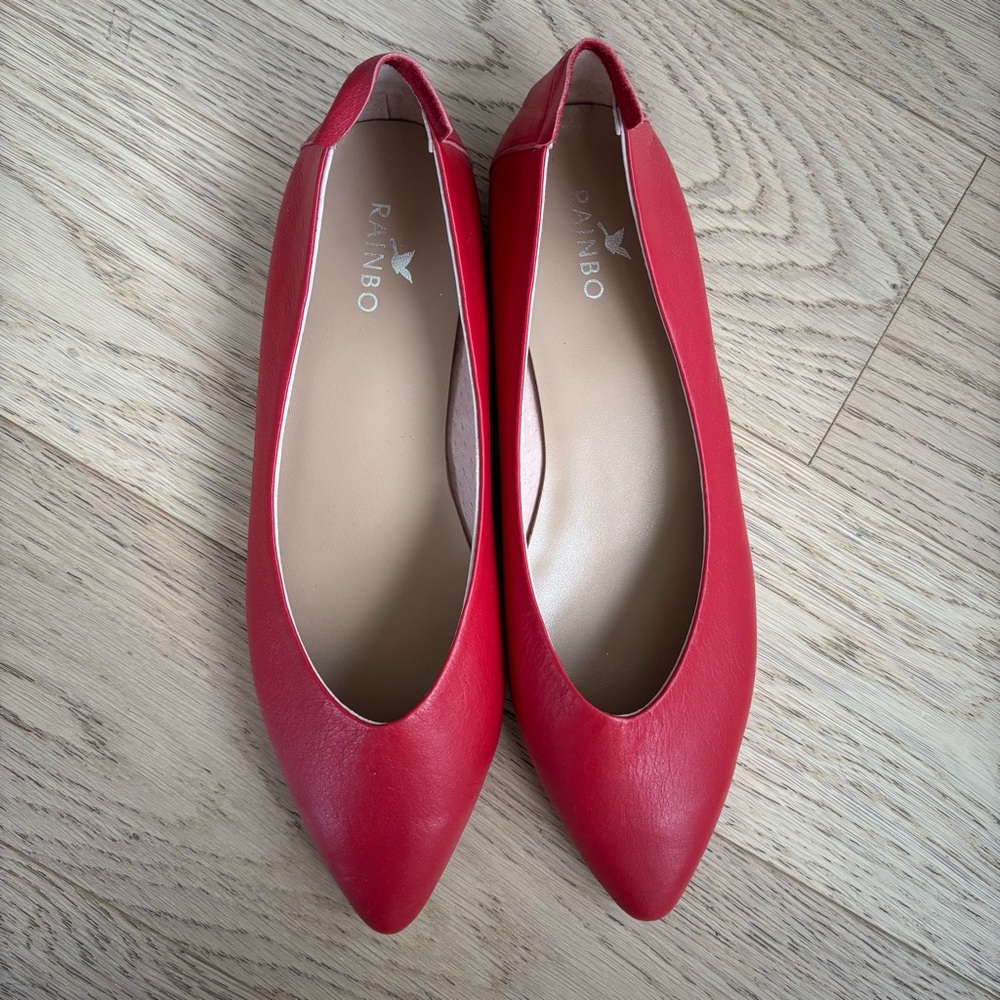 Women's Red Flats (size 8)
